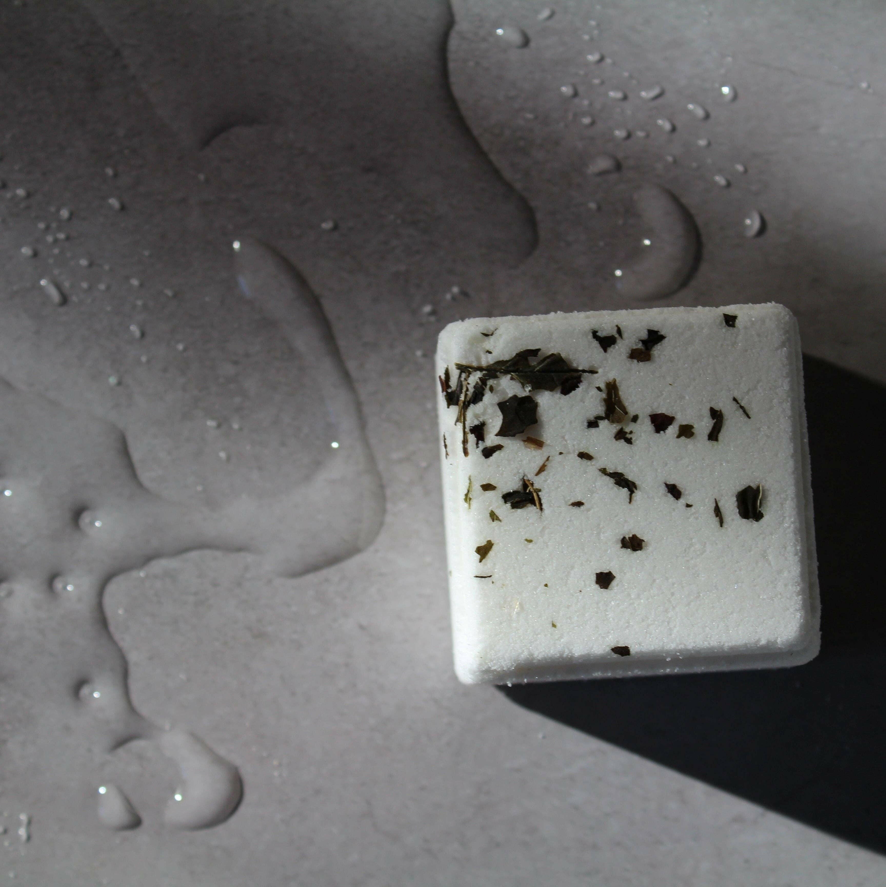 Pastilles vapeur et bruine de douche.