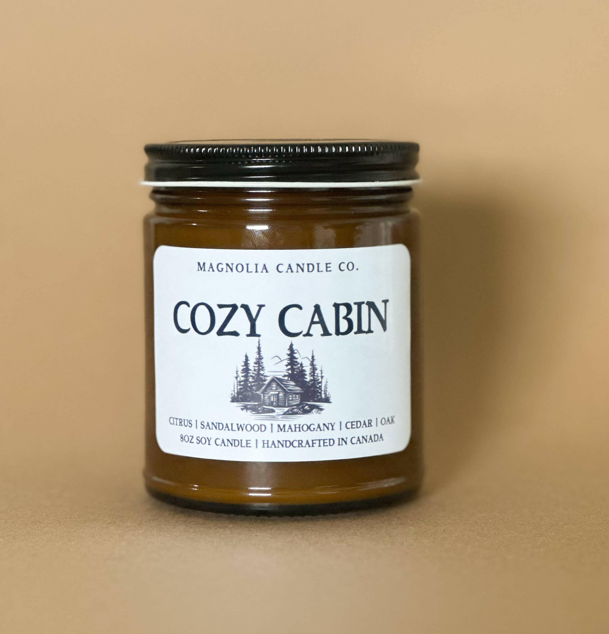 Cabane Douillette - Bougie Été | Printemps | Automne | Hiver 8oz - Bougies et cires | Ma Boutique Aromatique.