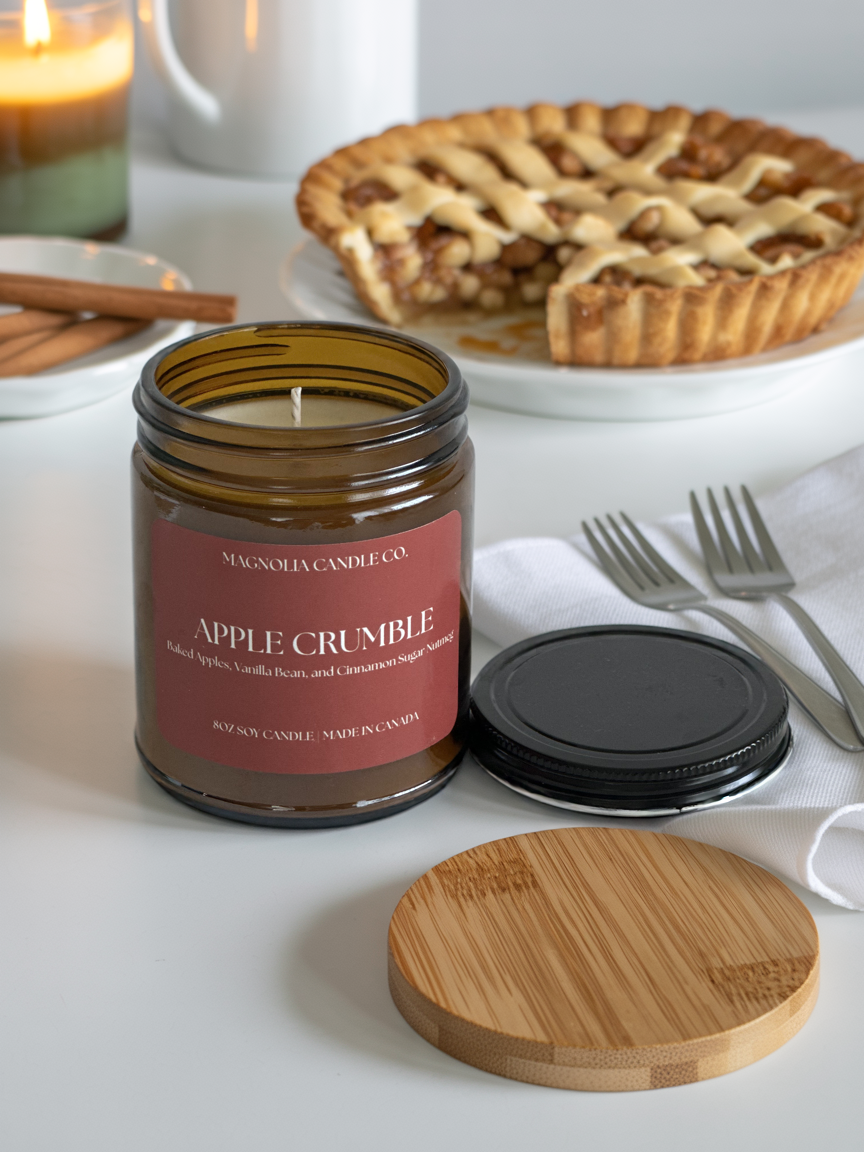 Bougie Crumble aux Pommes - Bougie d'Automne - Pot Ambre 8oz - Bougies et cires | Ma Boutique Aromatique.