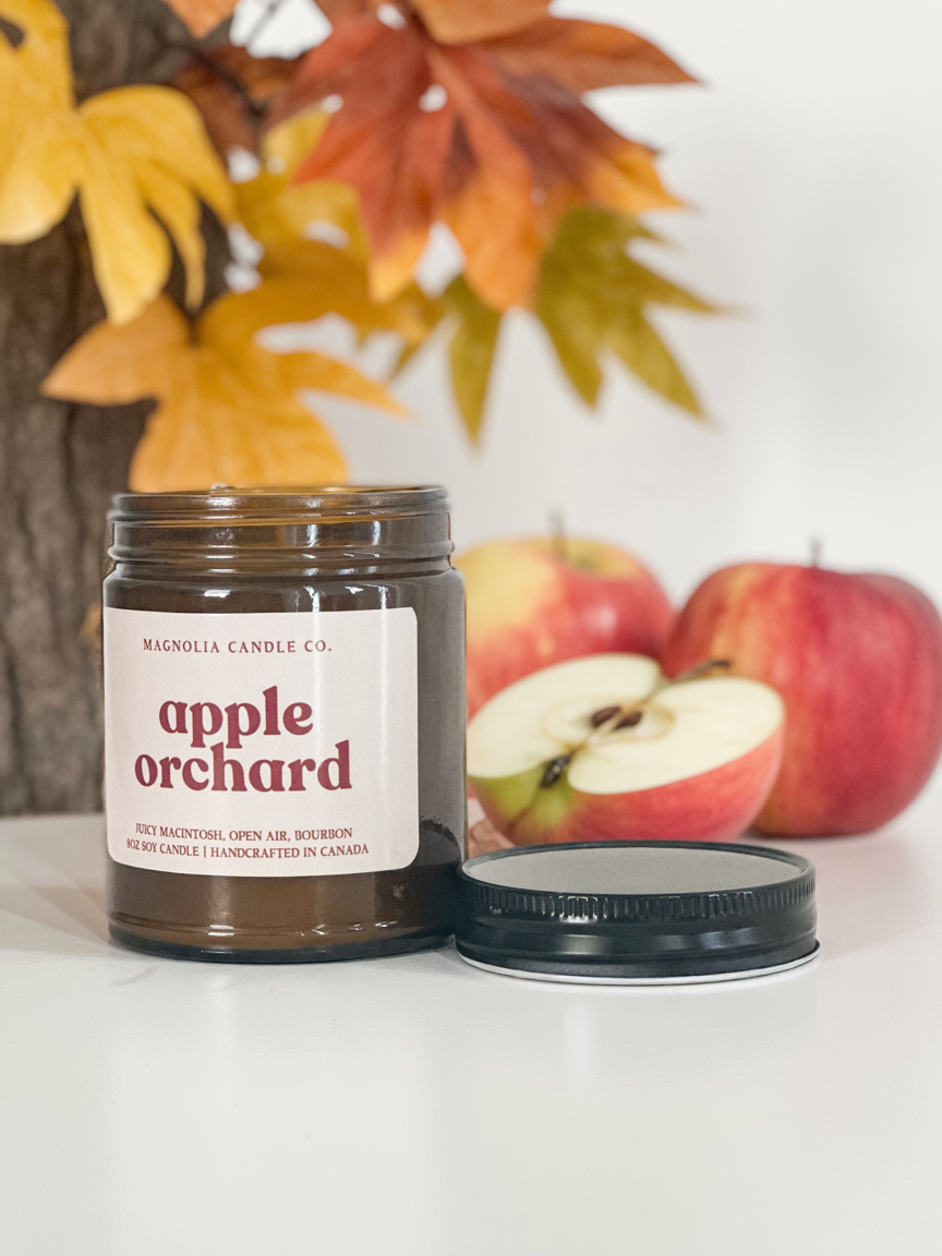 Bougie Verger de Pommiers - Bougie d'Automne - Pot Ambre 8oz - Bougies et cires | Ma Boutique Aromatique.