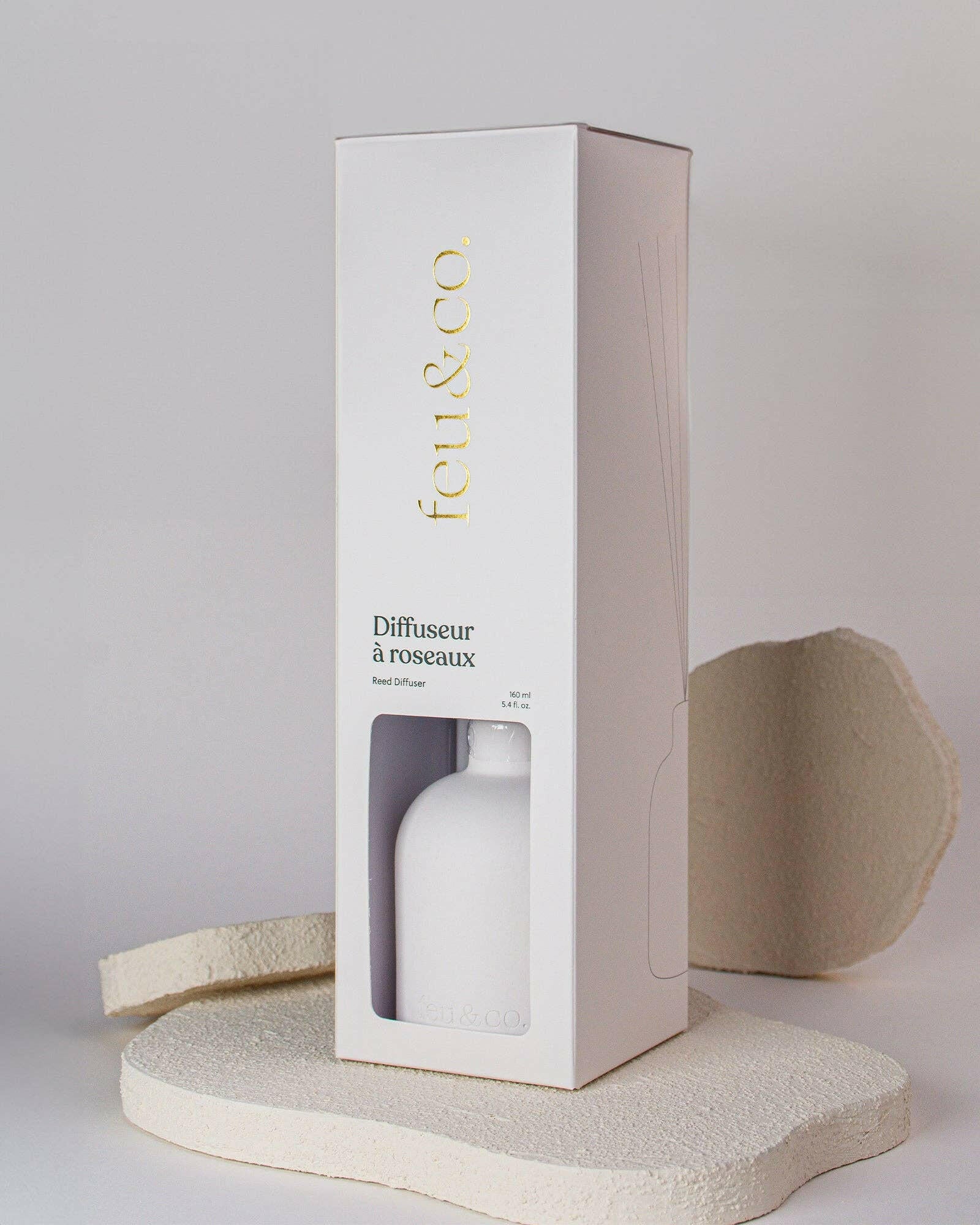 Feu & Co. – Diffuseur à roseaux – Eucalyptus | Ensemble de départ 160 ml - Maison et ambiance | Ma Boutique Aromatique.