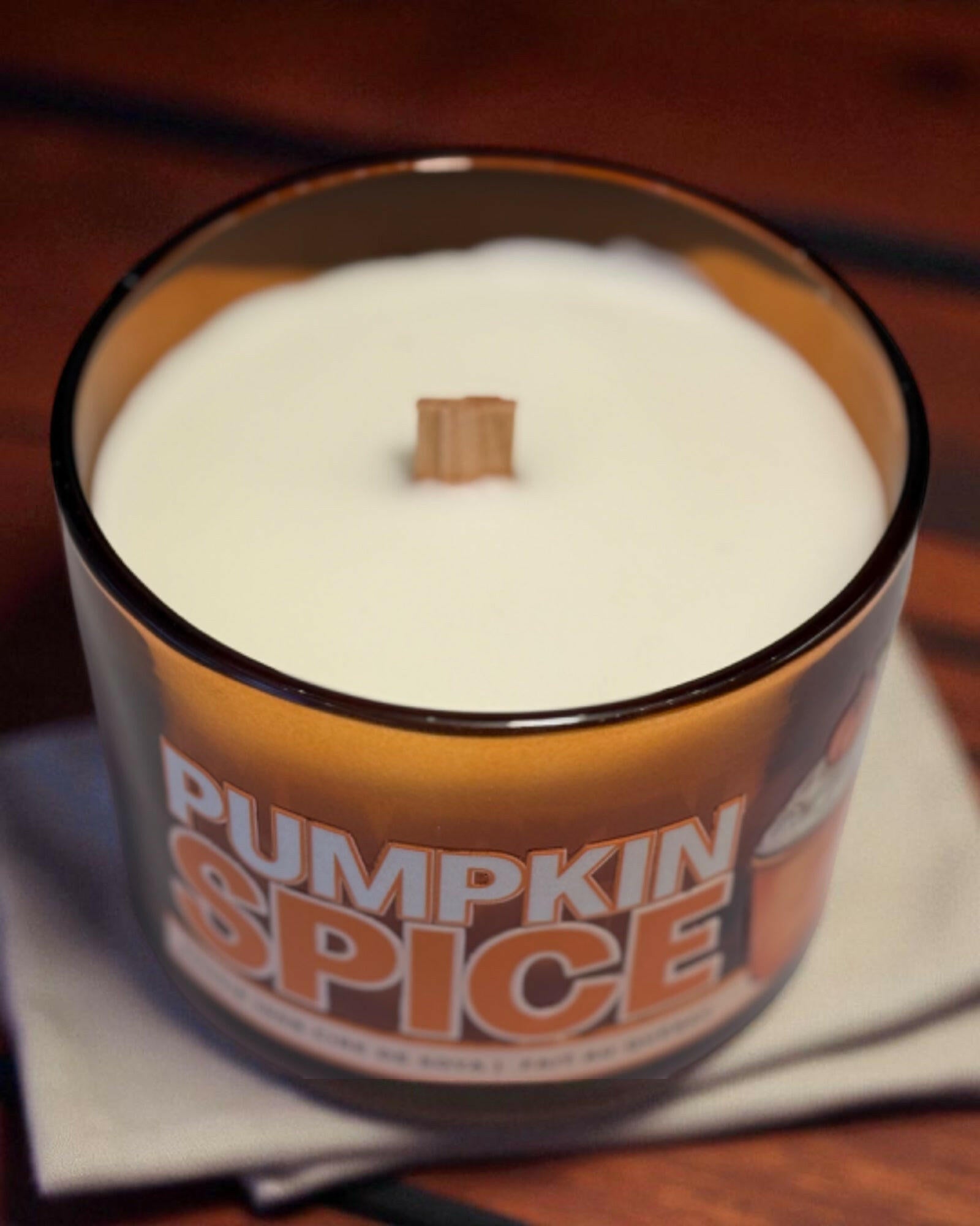 SIKE DESIGN - Bougie parfumée - Pumpkin Spice | 16 oz - 100h - Bougies et cires | Ma Boutique Aromatique.