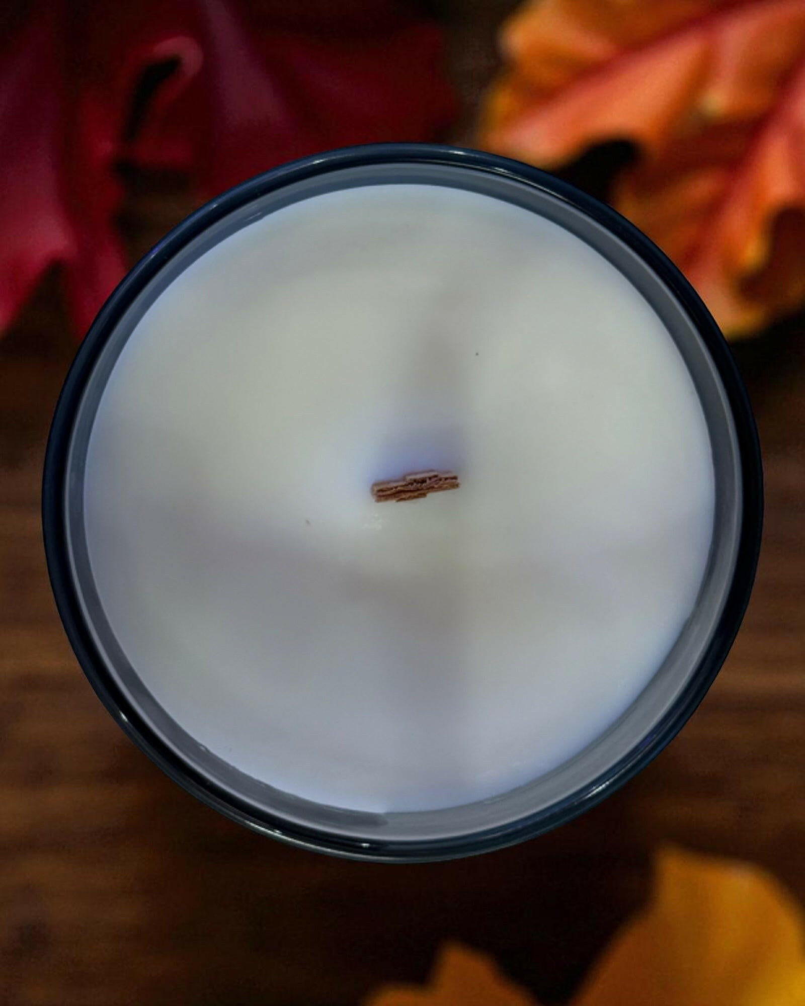 SIKE DESIGN - Bougie parfumée - Brise d'automne | 16 oz - 100h - Bougies et cires | Ma Boutique Aromatique.