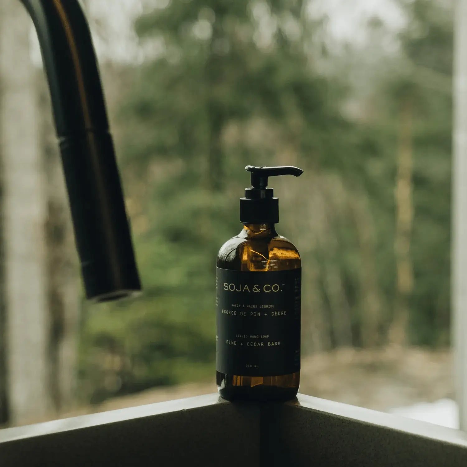 SOJA&CO.®  – Savon liquide mains – Pin & écorce de cannelle | 238ml - Savon à mains | Ma Boutique Aromatique.